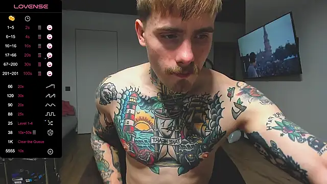 Snapshot of white_King9999 chatting on December 30, 4:53 am white King9999 online show from December 30, 4:53 am