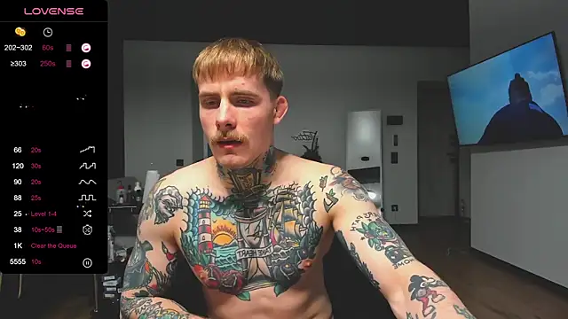 Snapshot of white_King9999 chatting on January 16, 12:53 pm white King9999 online show from January 16, 12:53 pm