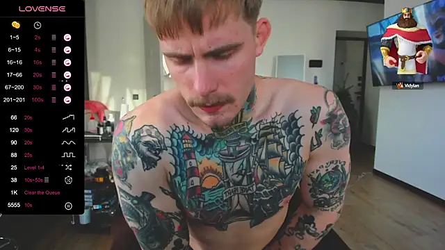 Snapshot of white_King9999 chatting on January 20, 7:04 am white King9999 online show from January 20, 7:04 am