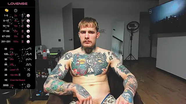 Snapshot of white_King9999 chatting on January 26, 2:19 pm white King9999 online show from January 26, 2:19 pm