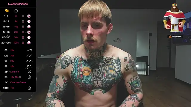 Snapshot of white_King9999 chatting on February 22, 3:58 pm white King9999 online show from February 22, 3:58 pm