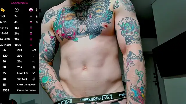 Snapshot of white_King9999 chatting on October 3, 2:41 am white King9999 online show from October 3, 2:41 am