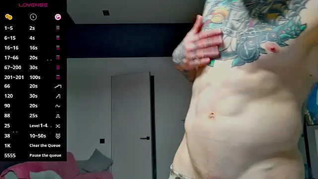 Snapshot of white_King9999 chatting on November 11, 3:34 pm white King9999 online show from November 11, 3:34 pm