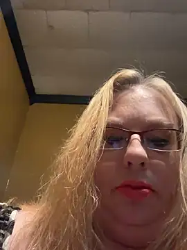CherishWilliams online show from April 18, 7:45 am