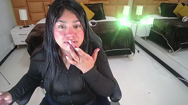 Snapshot of _Dulcinea_1 chatting on March 18, 11:08 am Dulcinea 1 online show from March 18, 11:08 am