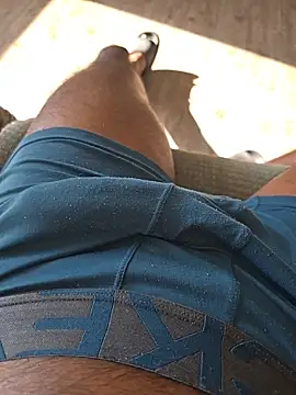 Keshuloveyou online show from March 3, 8:43 pm