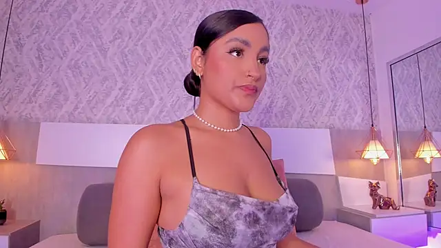 AishaPeyton online show from December 5, 4:14 pm