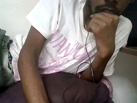 Snapshot of devilsam3327 chatting on November 2, 8:00 pm devilsam3327 online show from November 2, 8:00 pm