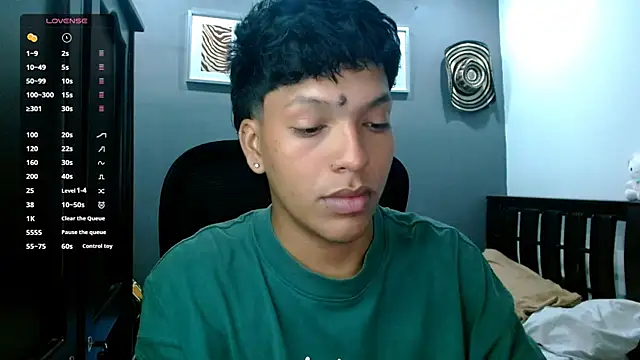 Snapshot of Xander_bonnet1 chatting on January 16, 10:55 pm Xander bonnet1 online show from January 16, 10:55 pm