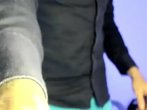 Snapshot of goodboy69l chatting on March 12, 10:49 pm goodboy69l online show from March 12, 10:49 pm