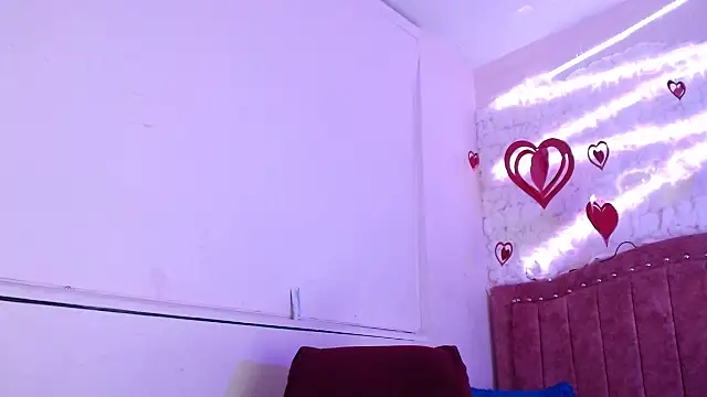 SarahStones online show from February 28, 7:58 am