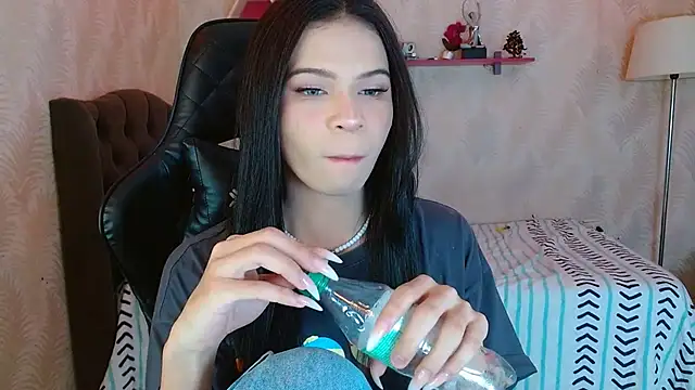 Snapshot of andy_bell_x chatting on September 14, 6:12 am andy bell x online show from September 14, 6:12 am