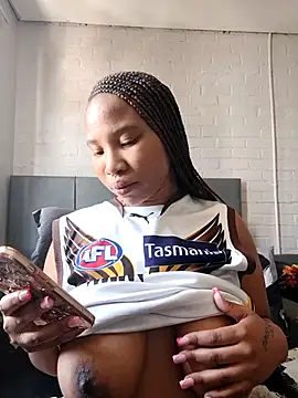 DrippinCaramelCutie online show from February 10, 11:58 am