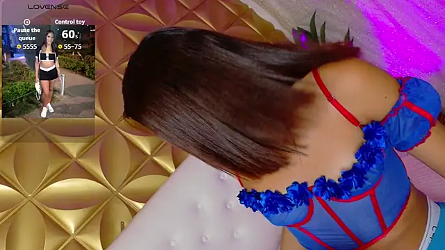 Sara-Smith- online show from March 4, 12:00 pm