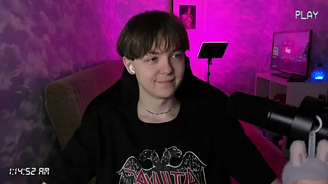 charonbaby1 online show from October 26, 10:15 pm