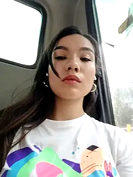 Snapshot of scarlet_castro chatting on November 1, 7:49 pm scarlet castro online show from November 1, 7:49 pm