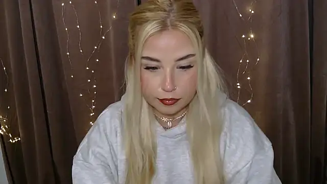 KristyHoney online show from January 6, 6:25 am