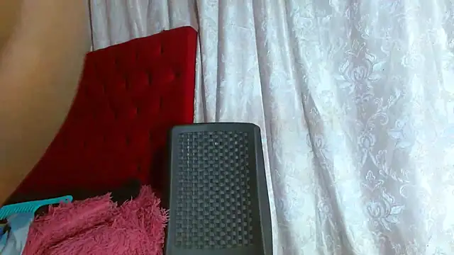 cristinamontiel online show from September 26, 2:21 pm