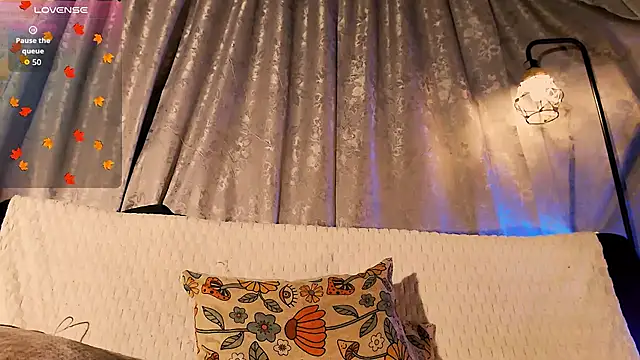 Snapshot of Mathew_stardust chatting on October 25, 12:29 am Mathew stardust online show from October 25, 12:29 am