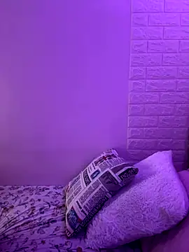 Snapshot of annaharper- chatting on September 10, 4:23 am annaharper- online show from September 10, 4:23 am