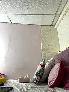 Snapshot of annaharper- chatting on September 19, 4:51 pm annaharper- online show from September 19, 4:51 pm