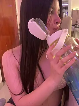 annaharper- online show from December 5, 3:59 am