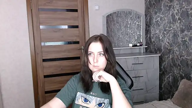 Kristy-Max online show from December 21, 8:38 pm