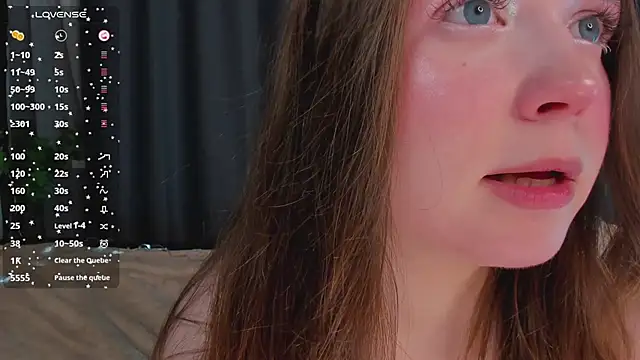 Snapshot of SunnyRisha chatting on January 10, 5:47 am SunnyRisha online show from January 10, 5:47 am