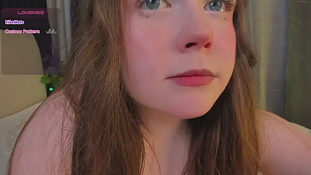 Snapshot of SunnyRisha chatting on January 12, 1:05 pm SunnyRisha online show from January 12, 1:05 pm