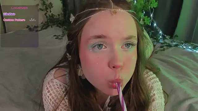 Snapshot of SunnyRisha chatting on January 16, 4:07 pm SunnyRisha online show from January 16, 4:07 pm