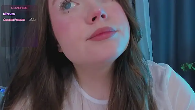 Snapshot of SunnyRisha chatting on January 23, 6:06 am SunnyRisha online show from January 23, 6:06 am