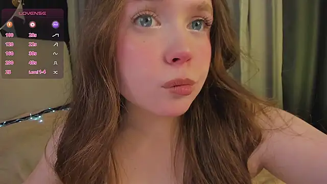 Snapshot of SunnyRisha chatting on January 25, 6:23 am SunnyRisha online show from January 25, 6:23 am