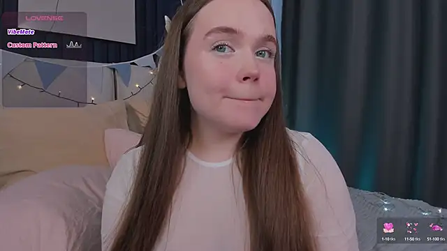 Snapshot of SunnyRisha chatting on February 28, 5:59 am SunnyRisha online show from February 28, 5:59 am