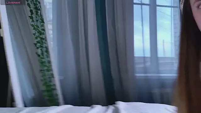 Snapshot of SunnyRisha chatting on September 22, 5:09 am SunnyRisha online show from September 22, 5:09 am