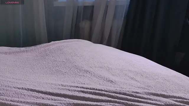 Snapshot of SunnyRisha chatting on October 5, 5:06 am SunnyRisha online show from October 5, 5:06 am