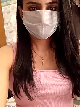 Snapshot of Mylovesana chatting on February 5, 7:42 pm Mylovesana online show from February 5, 7:42 pm