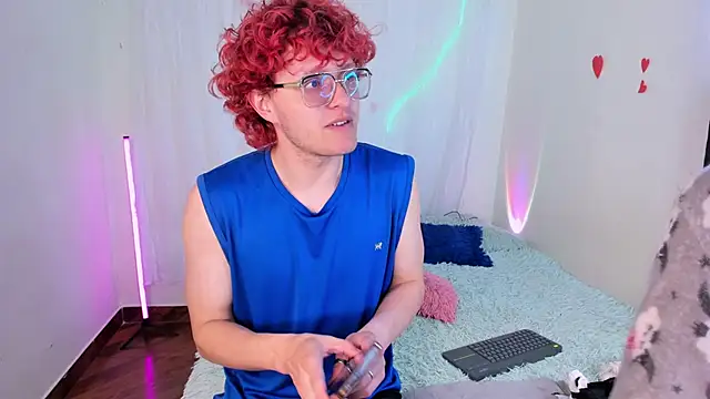 CelesteXCute online show from December 19, 2:13 pm