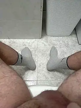 user 662 online show from March 2, 5:58 pm