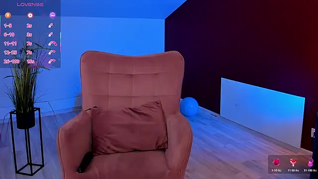 Snapshot of CherieDane chatting on November 16, 1:17 pm CherieDane online show from November 16, 1:17 pm