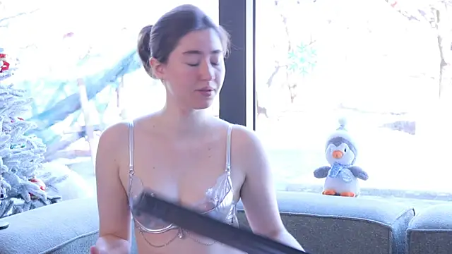 Snapshot of GentleSparkMay chatting on January 11, 9:26 am GentleSparkMay online show from January 11, 9:26 am