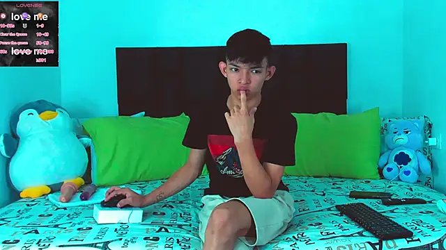 Tonny twink  online show from February 9, 8:11 am