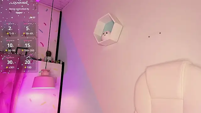 Snapshot of Giovanna_oliveira chatting on February 7, 6:56 am Giovanna oliveira online show from February 7, 6:56 am