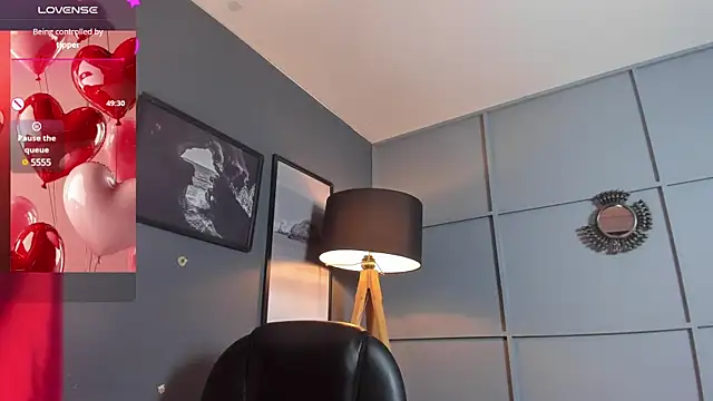 Snapshot of Giovanna_oliveira chatting on February 12, 10:24 am Giovanna oliveira online show from February 12, 10:24 am