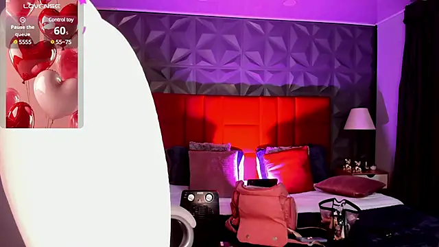 Snapshot of Giovanna_oliveira chatting on March 6, 5:46 am Giovanna oliveira online show from March 6, 5:46 am