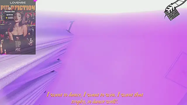 Snapshot of Giovanna_oliveira chatting on October 22, 6:35 am Giovanna oliveira online show from October 22, 6:35 am