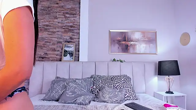 Snapshot of lyzzi_smith01 chatting on October 23, 8:07 pm lyzzi smith01 online show from October 23, 8:07 pm