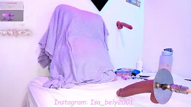 Snapshot of Isa_belly chatting on February 26, 3:32 am Isa belly online show from February 26, 3:32 am