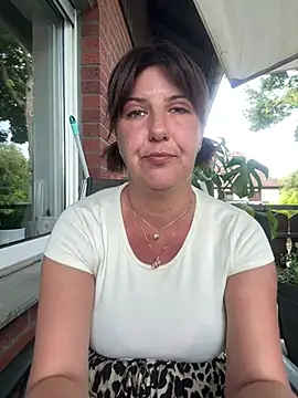 Snapshot of NatiLove35 chatting on July 28, 3:08 pm NatiLove35 online show from July 28, 3:08 pm