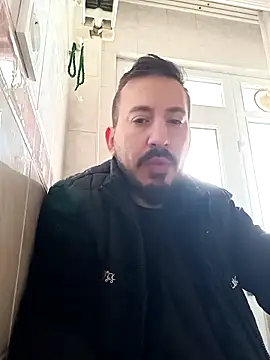 Snapshot of Karizmatikman chatting on March 21, 8:52 am Karizmatikman online show from March 21, 8:52 am