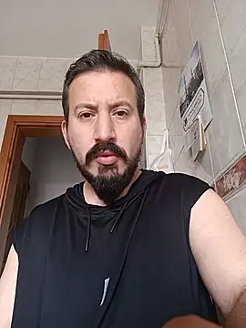 Snapshot of Karizmatikman chatting on June 20, 8:39 am Karizmatikman online show from June 20, 8:39 am